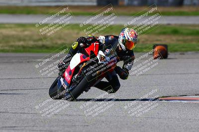 media/Jan-21-2023-Fastrack Riders (Sat) [[fcf3f88a30]]/Level 4/Session 4 Turn 6-Mountian Shot/